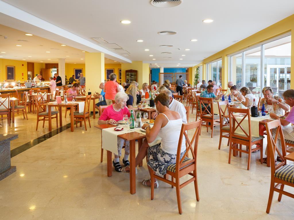 Aparthotel Dunes Platja Can Picafort  Exterior photo