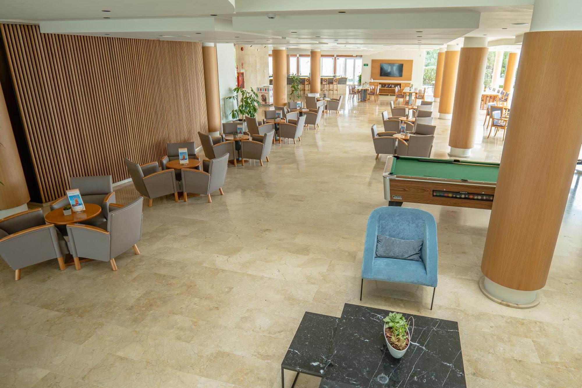 Aparthotel Dunes Platja Can Picafort  Exterior photo